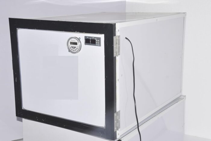 Ndeal 140-Egg Capacity Full-Automatic Incubator: All-in-One Hatching Machine with Transparent Design and 100W Power Consumption - Image 9